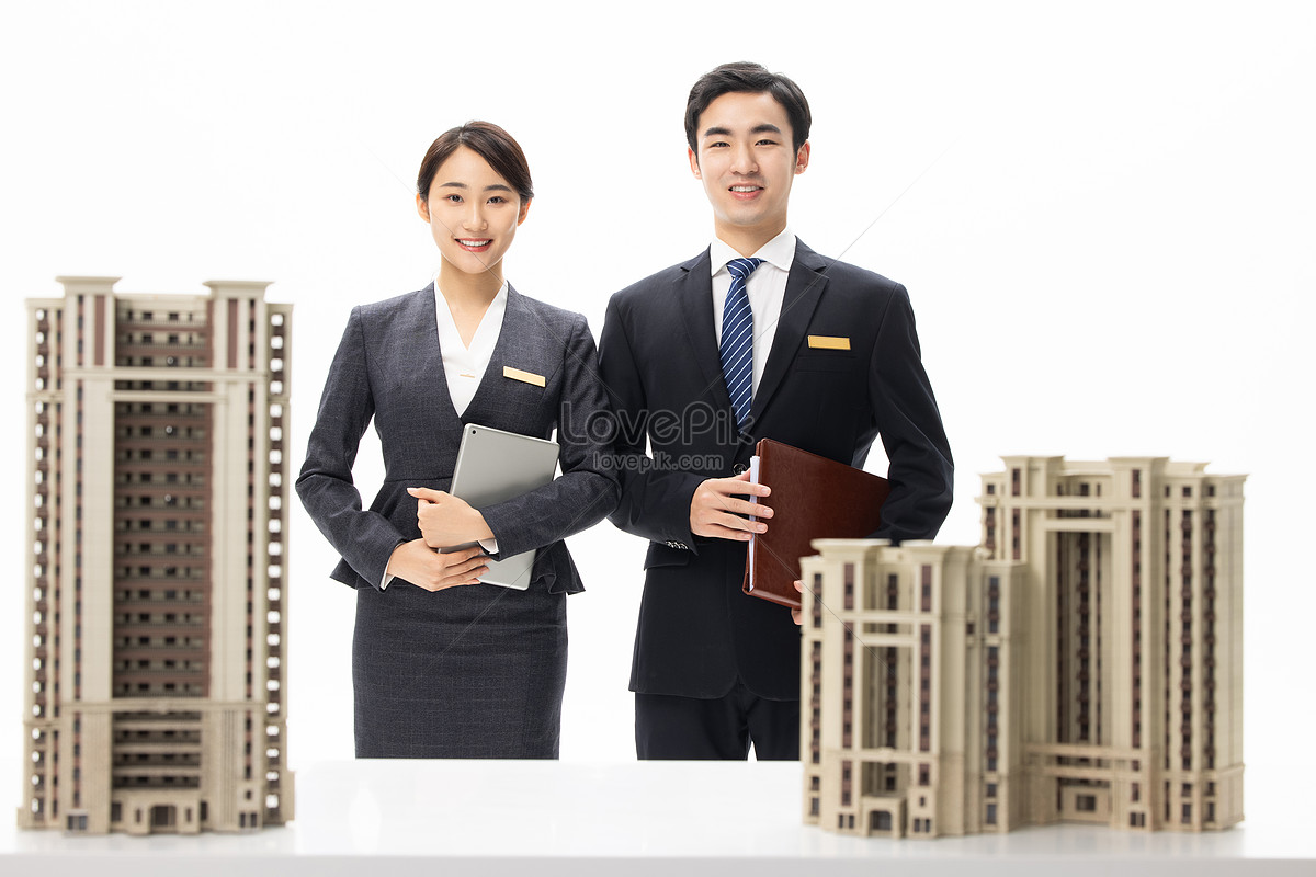 Cá nhân hành nghề môi giới bất động sản được hưởng tiền thù lao, hoa hồng từ những nguồn nào theo quy định pháp luật?